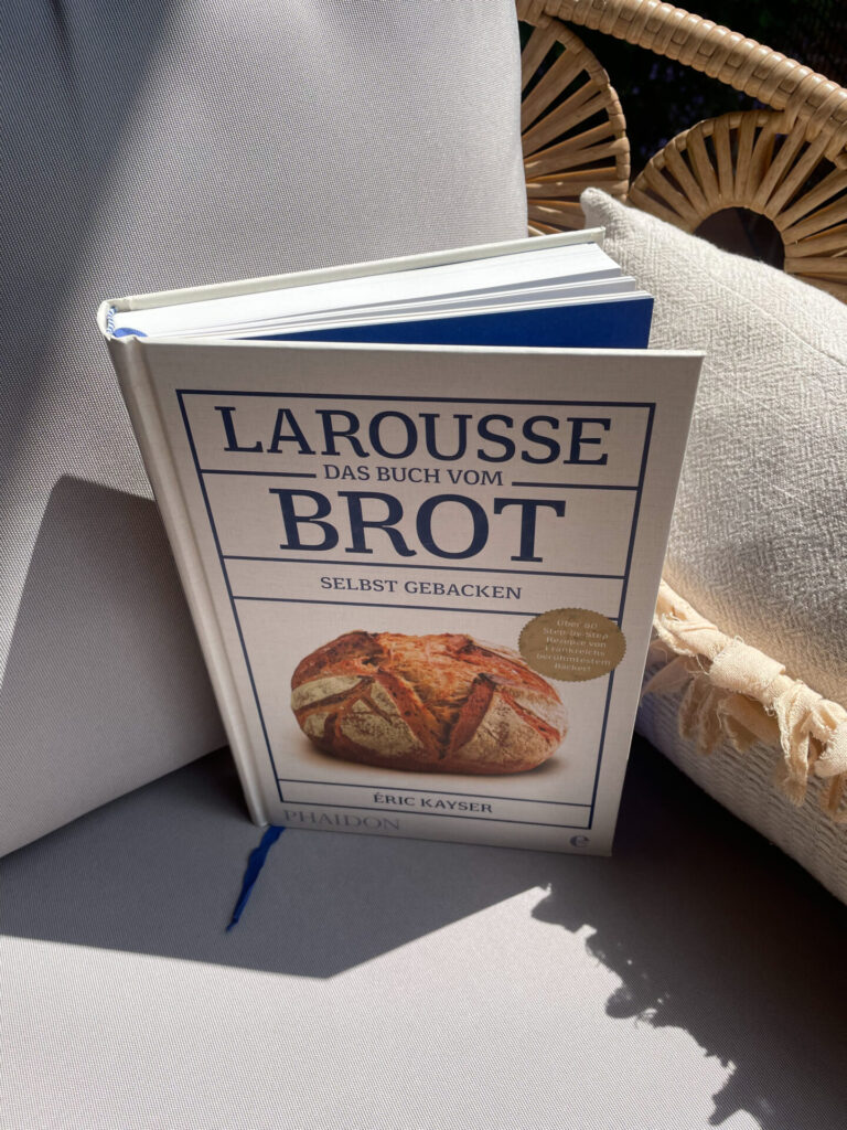 Backbuch Brot außen